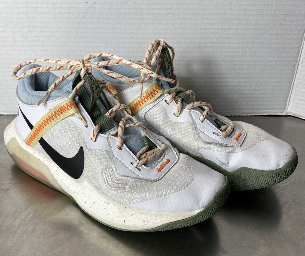 Nike Air Zoom Crossover GS White Basketball Shoes Youth 7Y Fits Women 8.5 Sneake